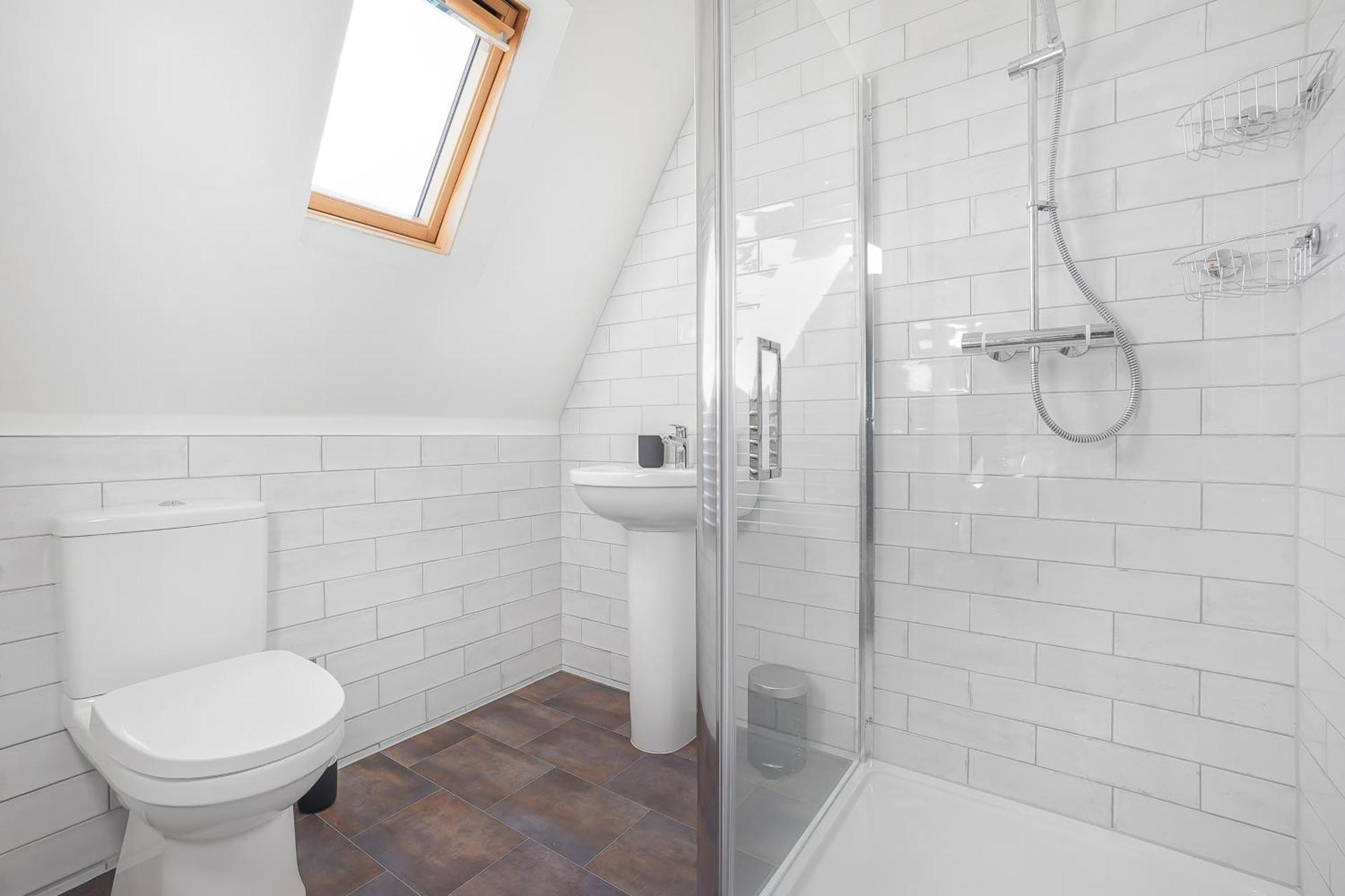 Stylish Eco Aparthotel In Фолкстон Стая снимка